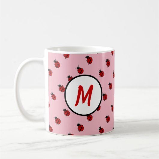 Mug Monogramme Motif de Ladybug mignon en rose et roug (Gauche)