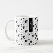 Mug Monogramme noir et blanc des moutons mignons (Gauche)