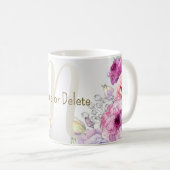 Mug Monogramme Nom Floral Rose Argent Élégant (Devant droit)