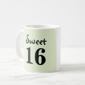 Mug Monogramme nom Sweet 16 vert (Devant gauche)