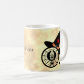 Mug Monogramme O Halloween Sky Witch Nom des araignées (Devant droit)