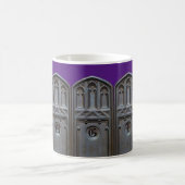 Mug Monogramme personnalisé en arc gothique Tudor en b (Centre)