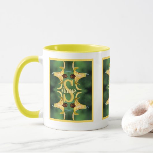 Mug Monogramme personnalisé initial nom Art de lys sau (Avec donut)