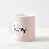 Mug Monogramme Personnalisé Moderne et Nom Rose Pâle (Devant gauche)