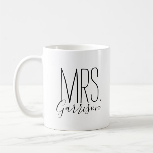 Mug Monogramme personnalisé simple et doux Mme (Gauche)