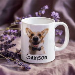 Mug Monogramme photo de chat de chien d'animal<br><div class="desc">Cette conception peut être personnalisée en choisissant l'option Modifier la conception. Vous pouvez également transférer sur d'autres objets. Contactez-moi à l'adresse colorflowcreations@gmail.com ou utilisez l'option conversation en haut de la page si vous souhaitez avoir cette conception sur un autre produit ou si vous avez besoin d'aide pour cette conception. Voir...</div>