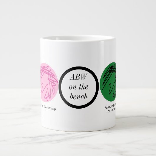 Mug Monogramme Pour Le Lecteur Micro Bench (Devant)