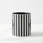 Mug Monogramme rayé noir et blanc moderne (Centre)