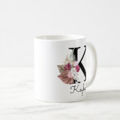 Mug Monogramme Rose Boho Féminin Floral Initiale K (Devant droit)
