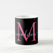 Mug Monogramme rose chaud noir fille Élégant Script (Centre)