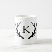 Mug Monogramme rustique simple d'Antler de cerfs (Centre)