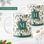 Mug Monogramme, verdure festive et rouge vif<br><div class="desc">Customisez cette belle tasse avec votre propre initiale et faites-en la vôtre ! Belle verdure festive et motif sainte avec une section de monogramme vert élégant au centre avec votre initiale en blanc. Bande décorative verte au fond. Grand cadeau de vacances personnalisé unique! Collection avec collection de coordination disponible.</div>