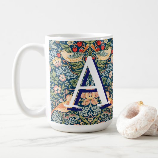 Mug Monogramme vintage William Morris 'Strawberry Thie (Avec donut)