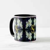 Mug Monogramme Votre Nom Initial Clématite Art Floral (Devant gauche)