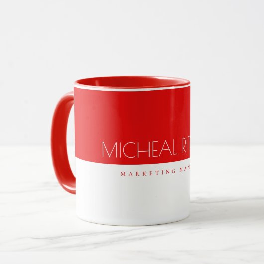 Mug Monographie personnalisée moderne rouge cerise Nom (Devant gauche)
