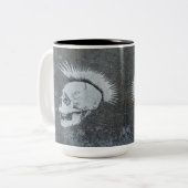 Mug Monotone Avec Deux Crânes (Devant gauche)