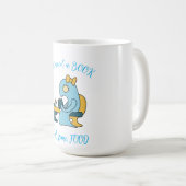 Mug Monstre de lecture de livre dans un café (Devant droit)