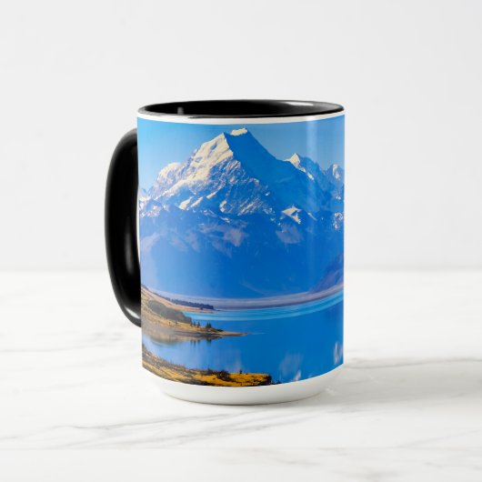 Mug Mont Cook surplombant le lac Pukaki, NZ (Devant gauche)