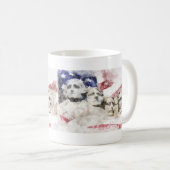 Mug Mont Rushmore avec drapeau américain agitant (Devant droit)