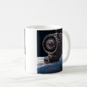 Mug Monument de l'Orbital Turbo Core (Devant droit)