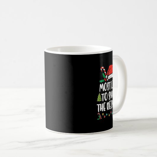 Mug Most Likely To Shoot The Reindeer Family Christmas (Devant droit)