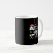 Mug Most Likely To Take Too Many Ctures Christmas  (Devant droit)