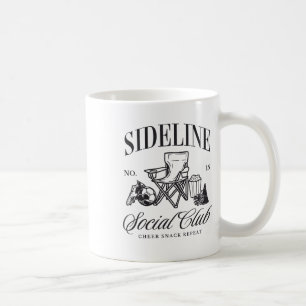 Mug Mot de Femme en Dehors du Club Social de Football