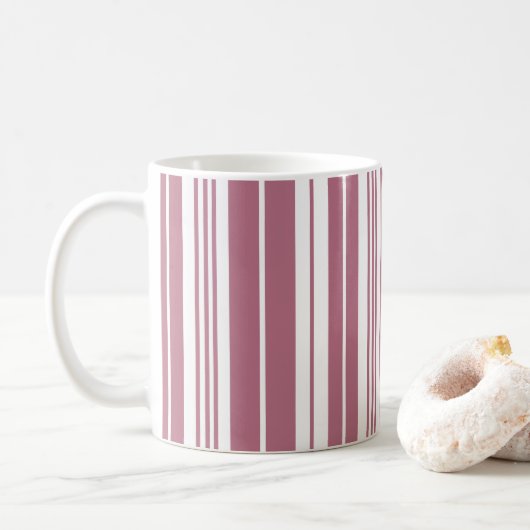 Mug Motif à rayures verticales blanches et roses (Avec donut)
