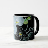 Mug Motif blanc d'orchidées d'aquarelle (Devant droit)