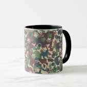 Mug Motif de camouflage de chien (Devant droit)