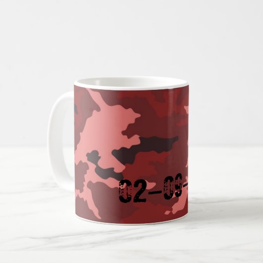 Mug Motif de camouflage rouge (Devant gauche)