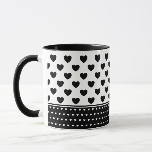 Mug Motif de Coeurs Noir Et Blanc Élégant (Gauche)