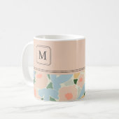 Mug Motif de fleur rose pastel bleu clair Monogramme (Devant gauche)