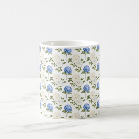 Mug Motif de fleurs d'hydrangea bleu élégant (Centre)