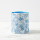 Mug Motif de flocons de neige d'hiver sur le bleu (Centre)