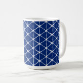 Mug Motif de lignes Shibori bleu et blanc (Devant droit)