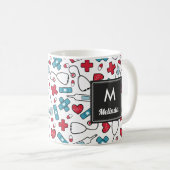Mug Motif de l'infirmière en bleu rouge monogramme (Devant droit)