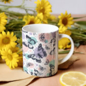 Mug Motif de papillons colorés rétro.