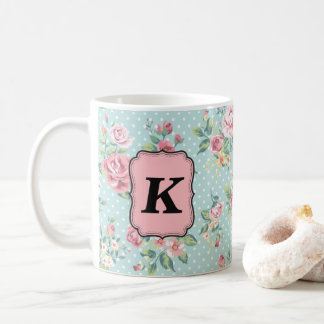 Mug Motif de rose de cru avec le monogramme