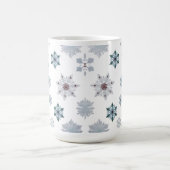 Mug Motif de silhouettes de flocons de neige classique (Centre)