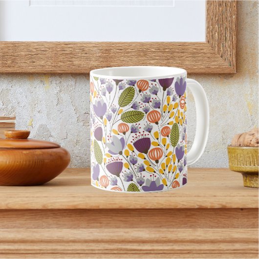 Mug Motif décoratif floral violet et jaune