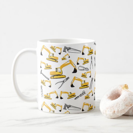 Mug Motif des camions et des outils de construction de (Avec donut)
