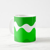Mug Motif des vagues horizontales vertes et blanches (Devant gauche)