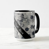 Mug Motif géométrique gris, blanc et noir (Devant droit)