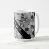 Mug Motif géométrique gris, blanc et noir (Devant droit)