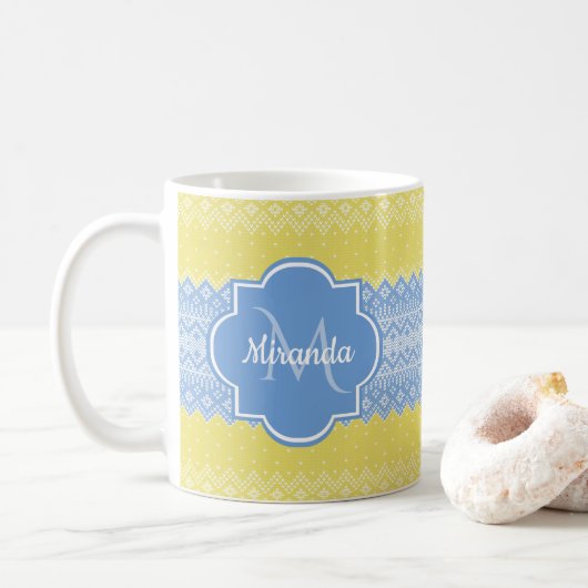 Mug Motif Knit jaune et bleu clair avec Monogramme (Avec donut)