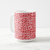 Mug Motif Léopard de Cœurs en Rouge sur Fond Rose (Devant gauche)