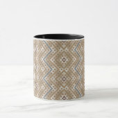 Mug motif marron et bleu sur un arrière - plan blanc (Centre)