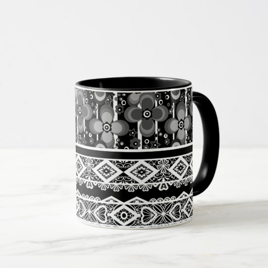 Mug Motif noir et blanc avec dentelle et patchwork (Devant droit)