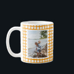 Mug Motif Plaid Jaune moderne tiré 2 Photo<br><div class="desc">Motif plaid jaune,  2 tasse photo.</div>